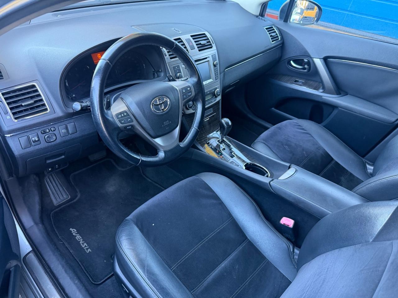 Toyota Avensis 2.2 D-Cat aut. Wagon Style Safety