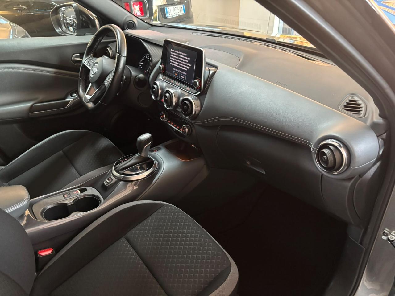 Nissan Juke 1.0 DIG-T 114 CV DCT N-Connecta
