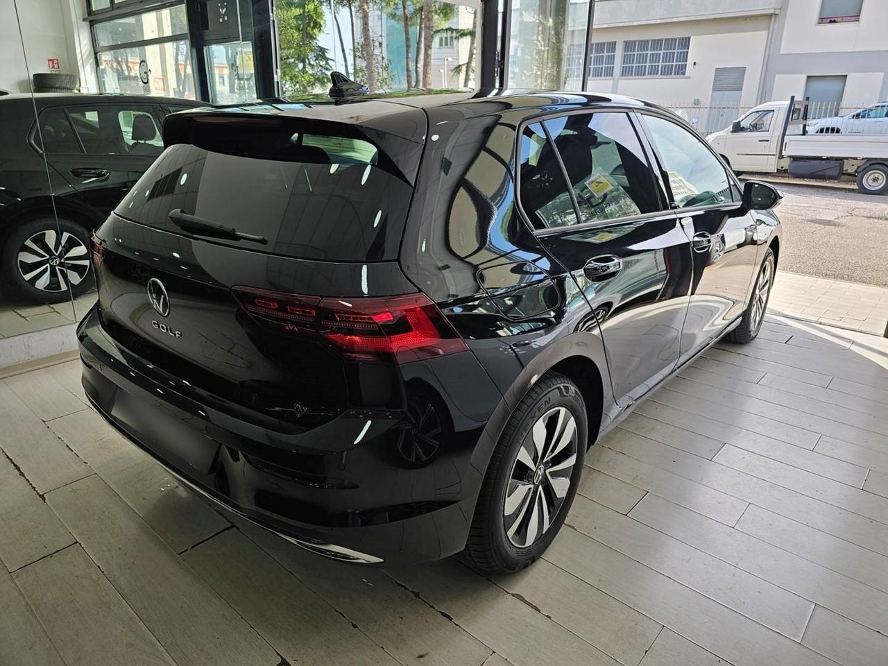 Volkswagen Golf TDI MOVE LIFE C.16 Tetto Nav Led Matrix Clima3Zone