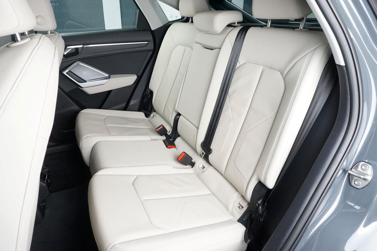Audi Q3 SPB 35 TFSI S tronic Business Plus