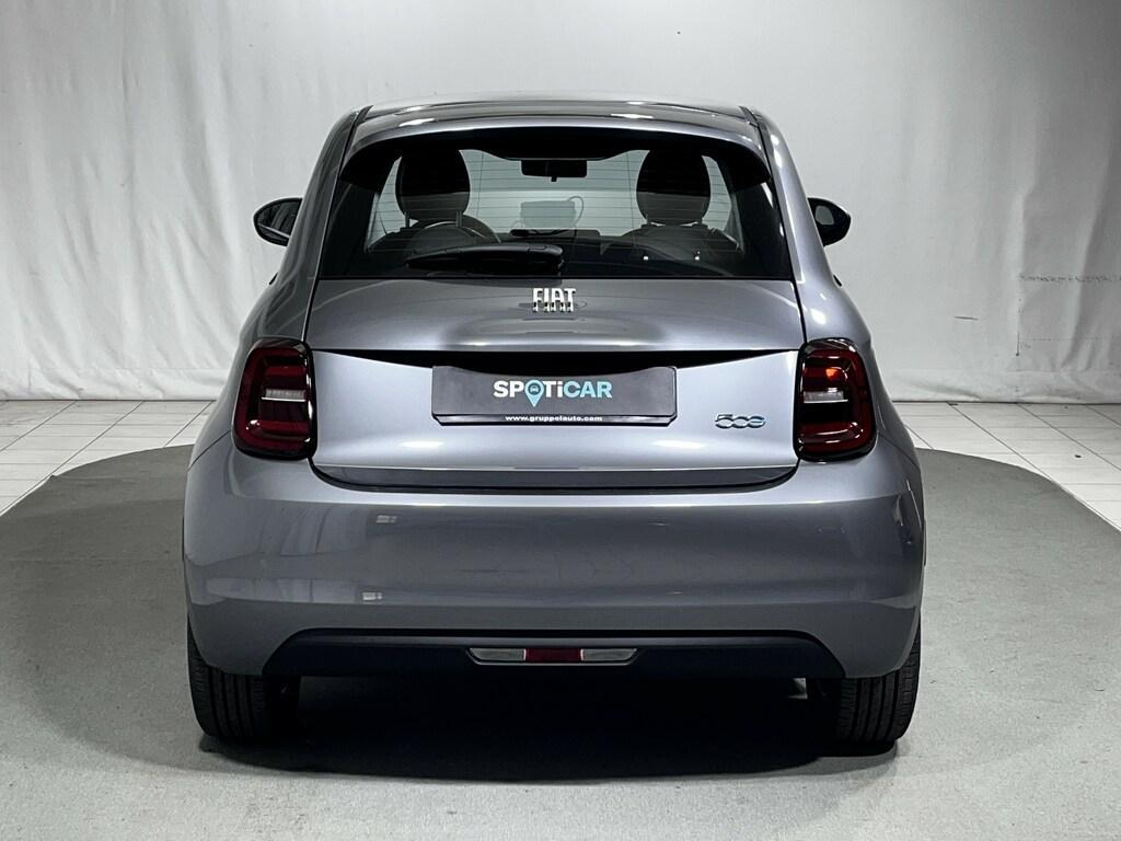 Fiat 500 e 42 kWh