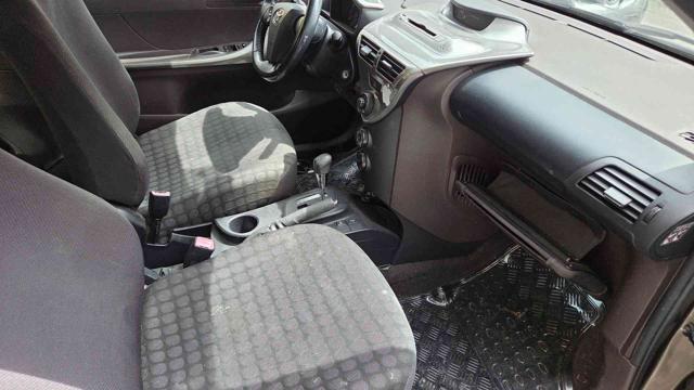 TOYOTA iQ 1.0 Sol