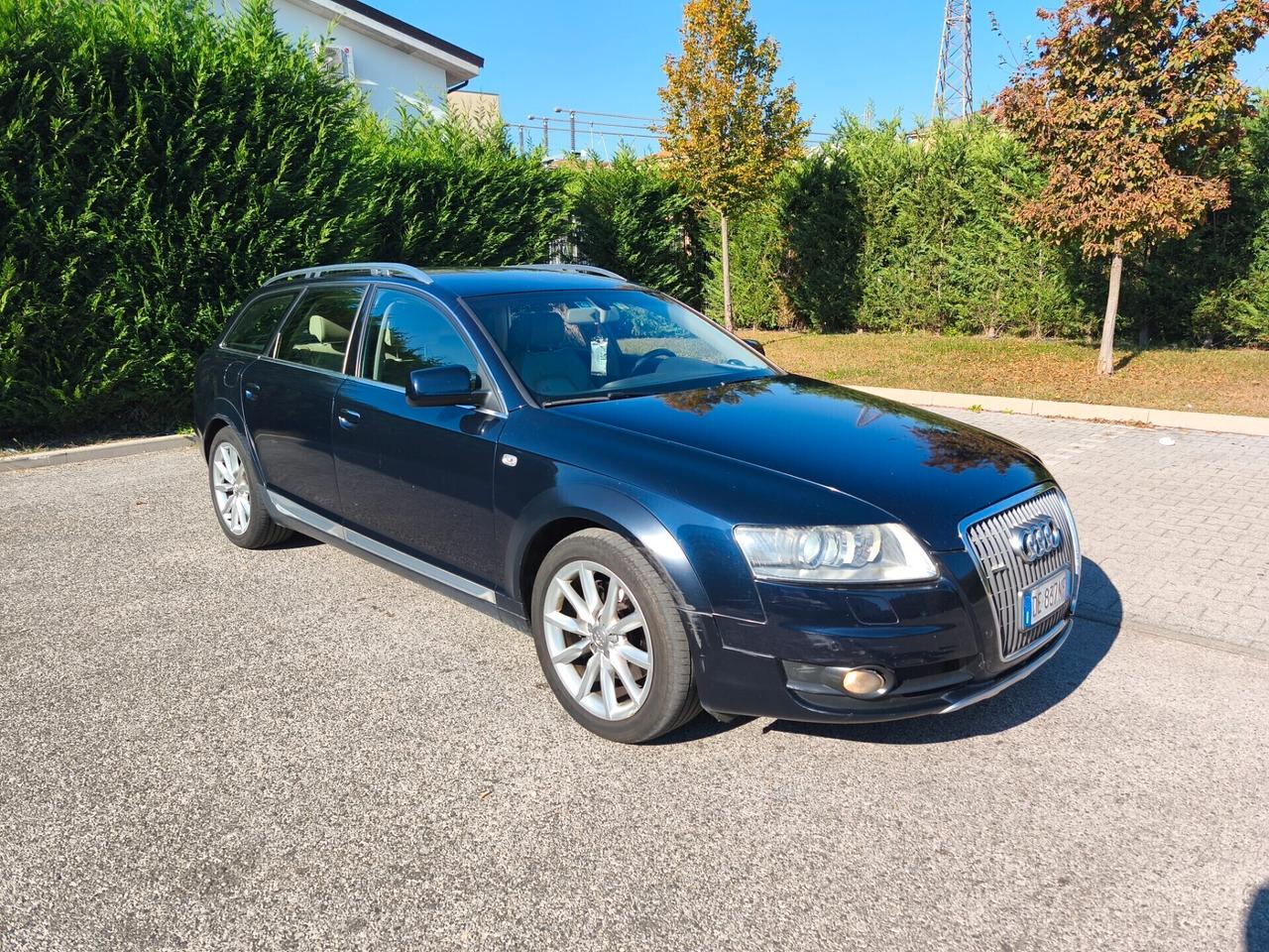 Audi A6 allroad 3.0 V6 TDI PELLE BEIGE