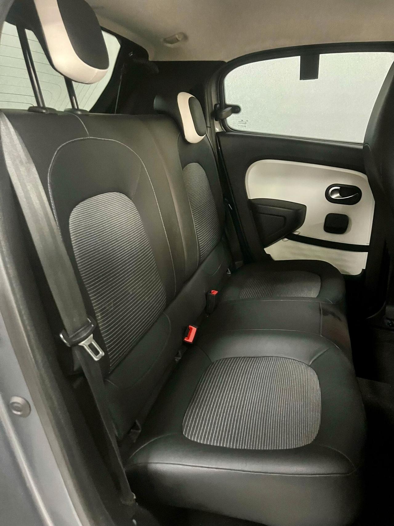 Renault Twingo TCe 90 CV EDC Intens