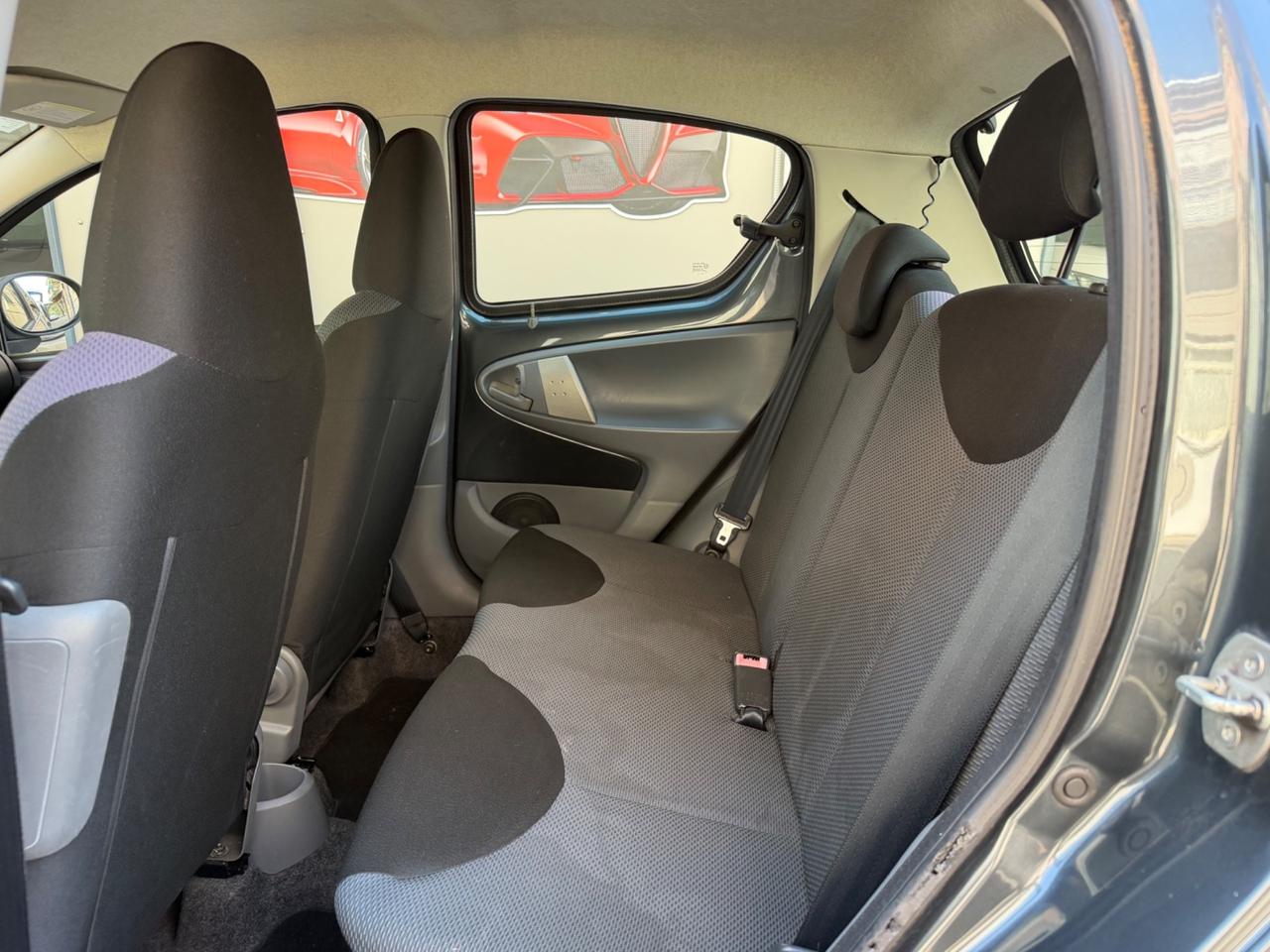 Toyota Aygo 1.0 12V VVT-i 5 porte 2006