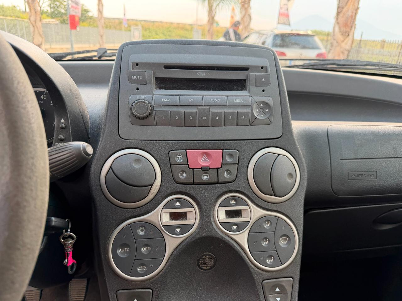 FIAT PANDA 2010 1.2 BENZINA 69 CV *LEGGI