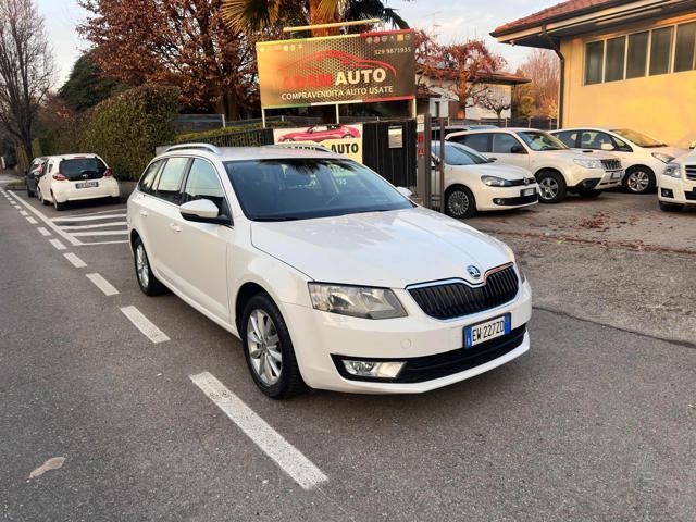 SKODA Octavia 1.6 TDI CR 105 CV DSG Wagon Elegance