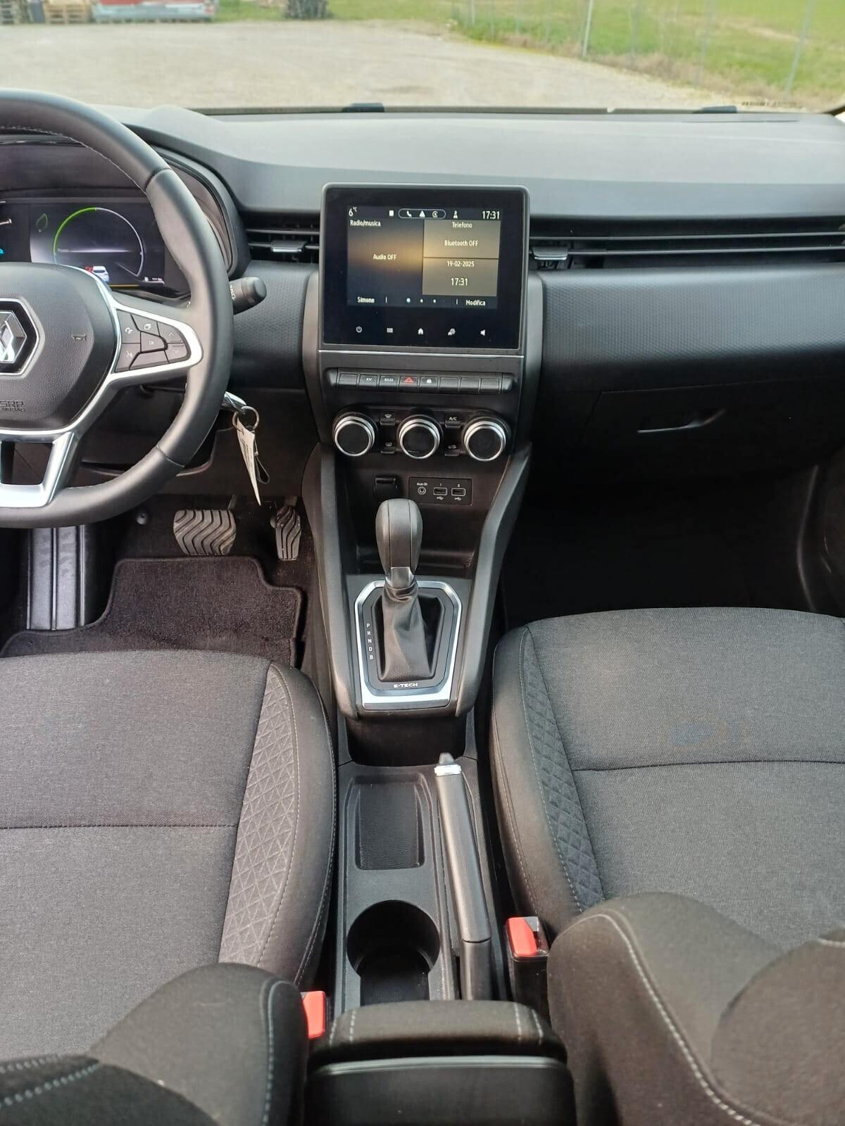 Renault Clio Hybrid E-Tech 140 CV 5 porte R.S. Line
