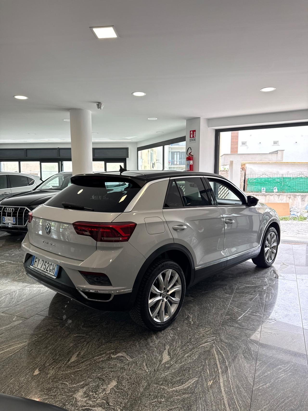 Volkswagen T-Roc 1.6 TDI SCR Business BlueMotion Technology
