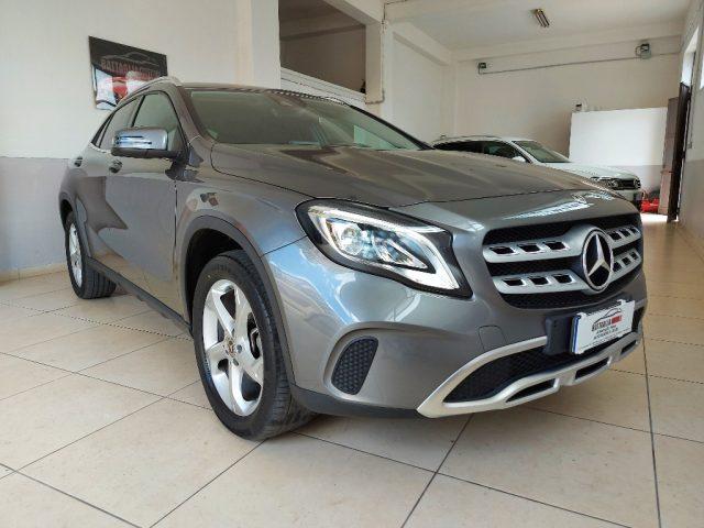 MERCEDES-BENZ GLA 200 d Automatic Sport