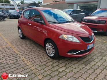 Lancia Ypsilon 1.2 69 CV 5p GPL Gold