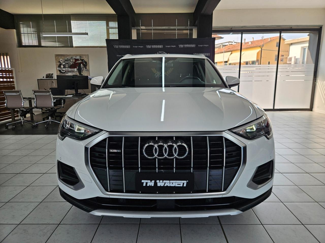 Audi Q3 35 2.0 tdi Business quattro s-tronic