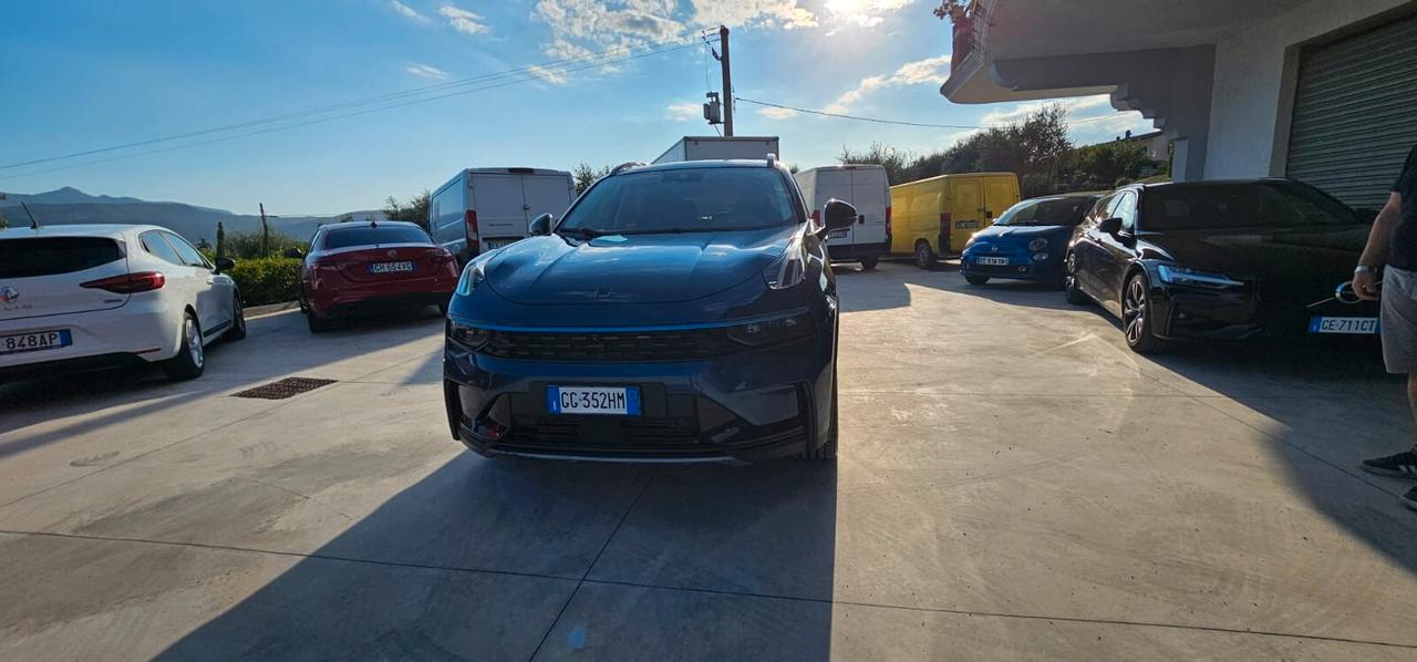 Lynk&co 01 PHEV