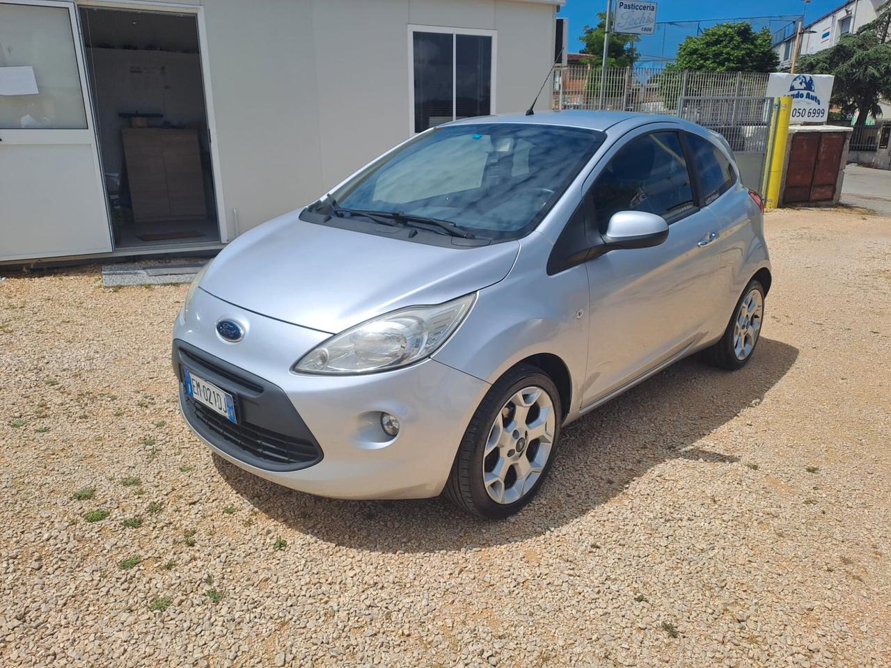 FORD KA