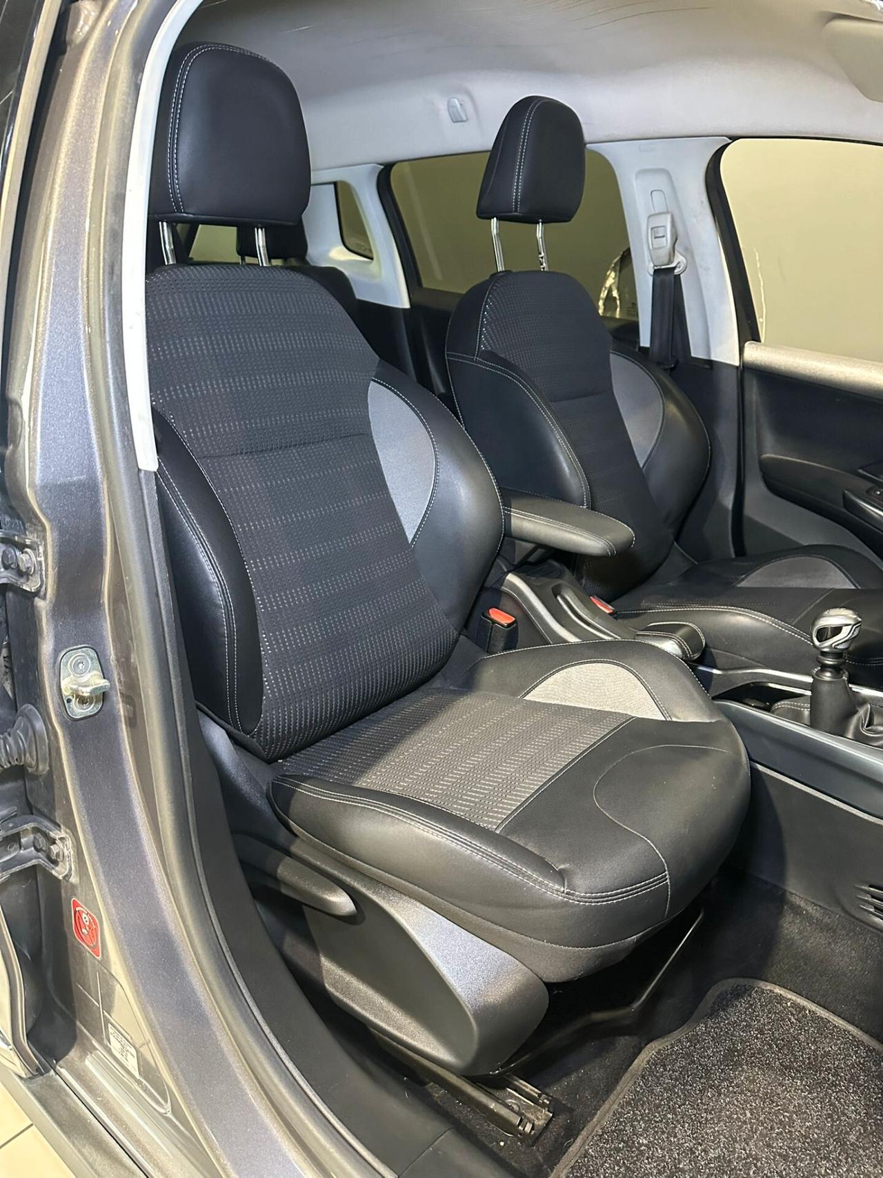 Peugeot 2008 1.6 e-HDi 115 CV Stop&Start Allure