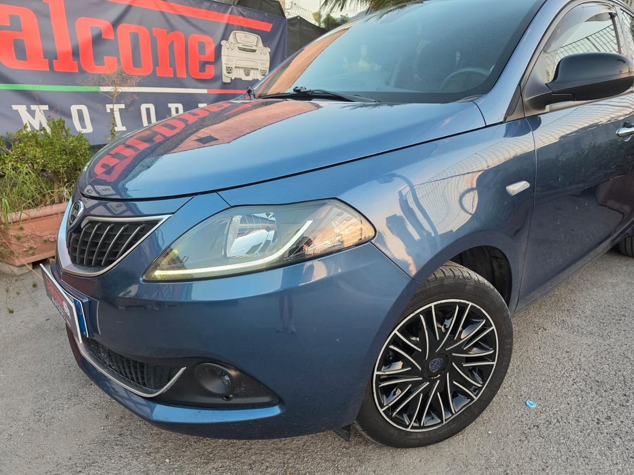 Lancia Ypsilon 1.0 FireFly 5 porte S&S Hybrid Ecochic