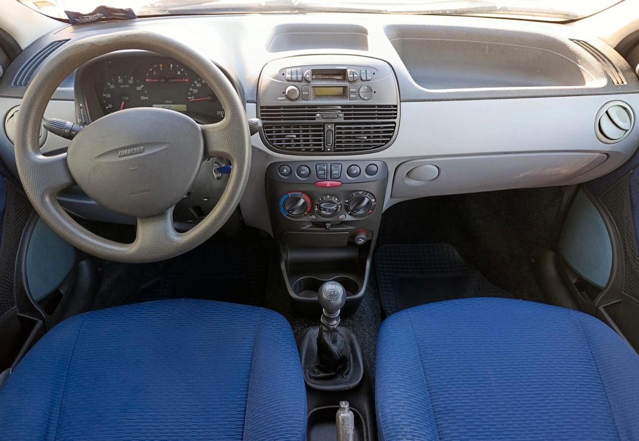 Fiat Punto 1.2i cat 5 porte ELX solo 130000 km