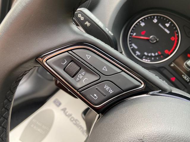 AUDI Q2 30 TDI S tronic Business Plus