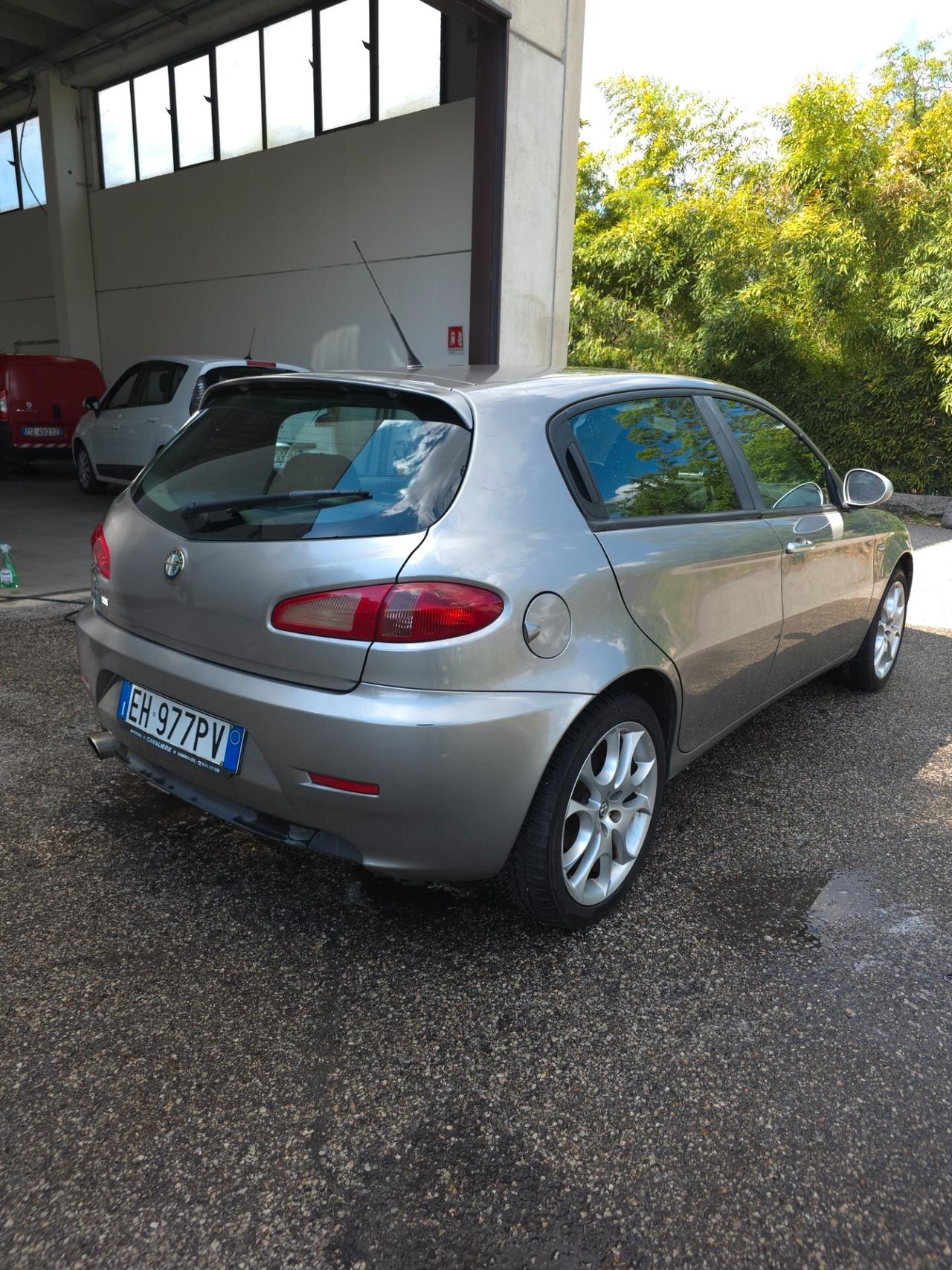 Alfa Romeo 147 1.6 16V TS (105) 5 porte Moving