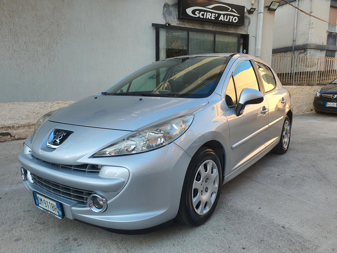 Peugeot 207 1.6 HDi 90CV 5p. XS
