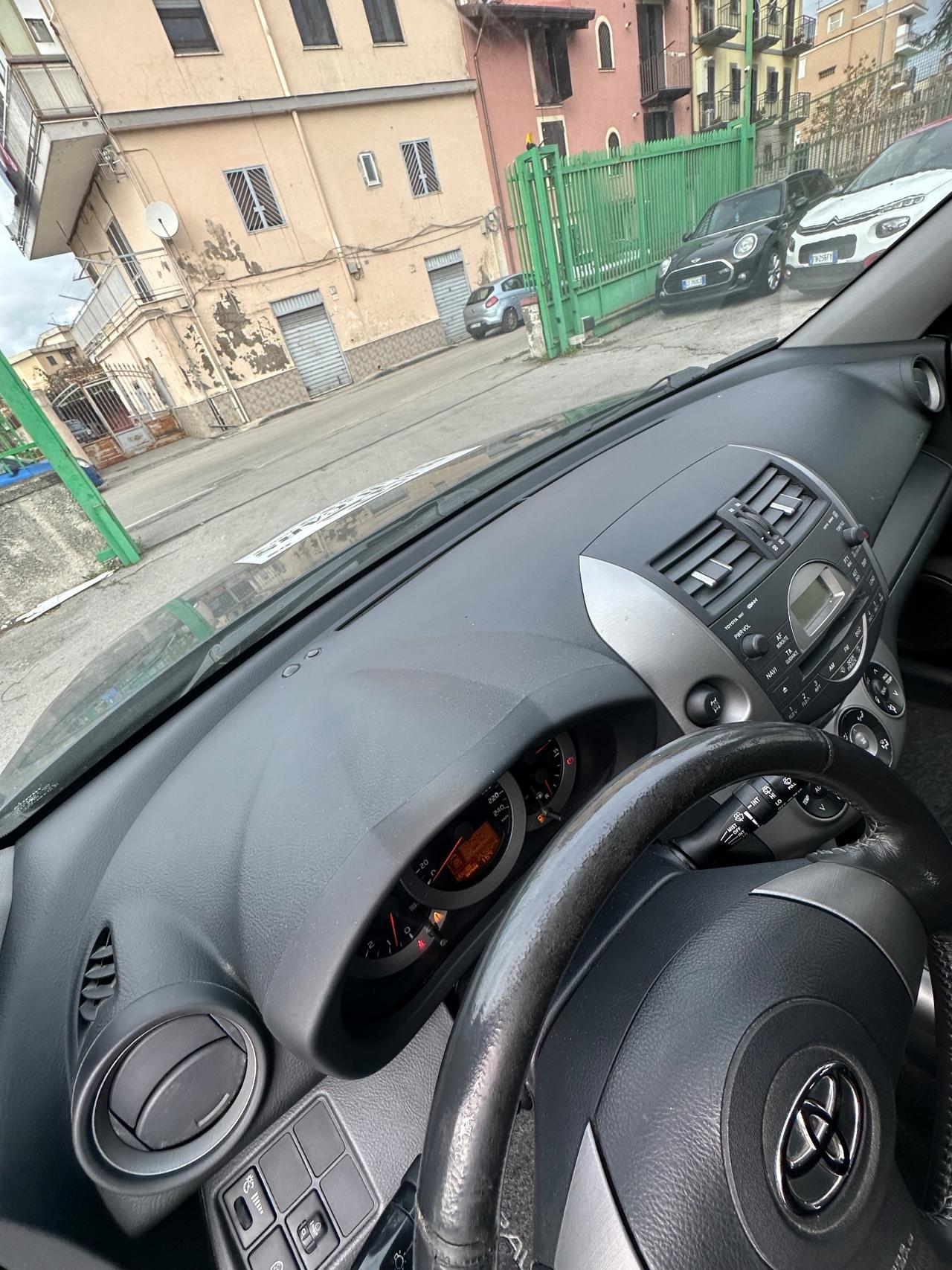 Toyota RAV 4 RAV4 2.2 D-4D 136 CV Luxury