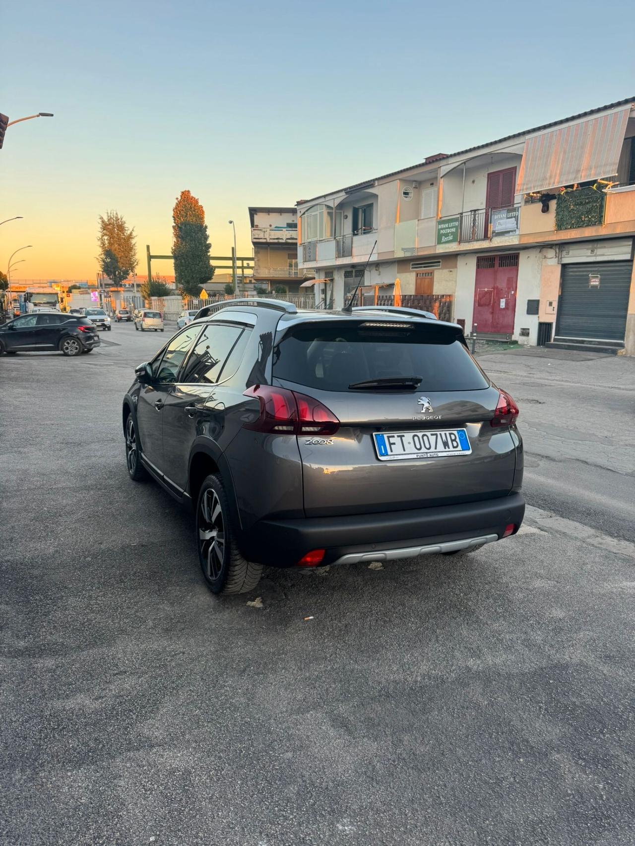 Peugeot 2008 BlueHDi 120 EAT6 S&S Allure