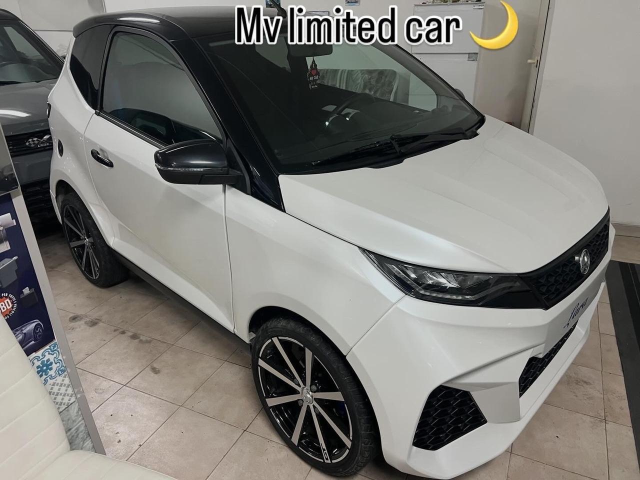 Aixam gto ambition white 2024 8000 km full