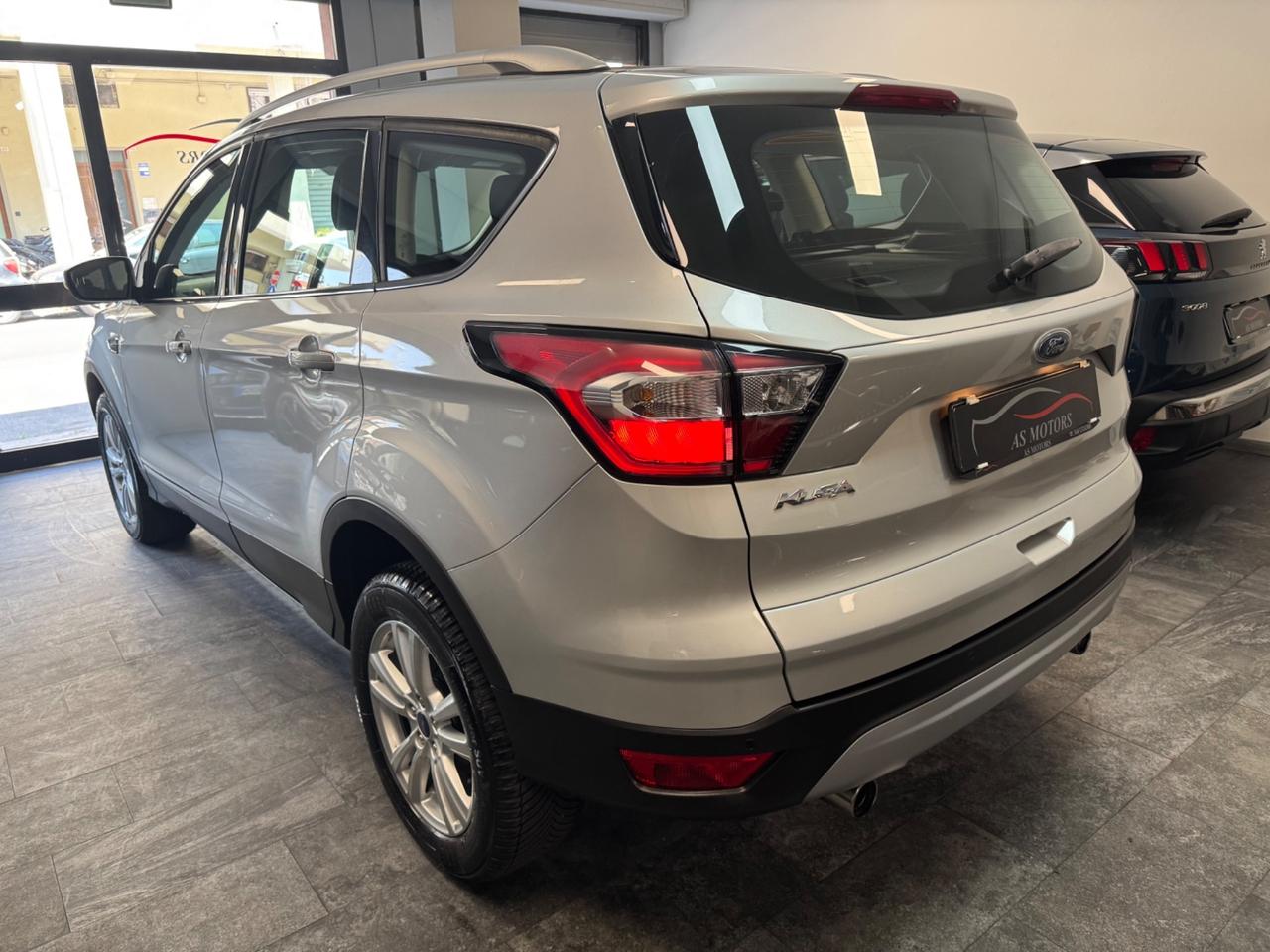 Ford Kuga 1.5 TDCI 120 CV S&S 2WD Titanium