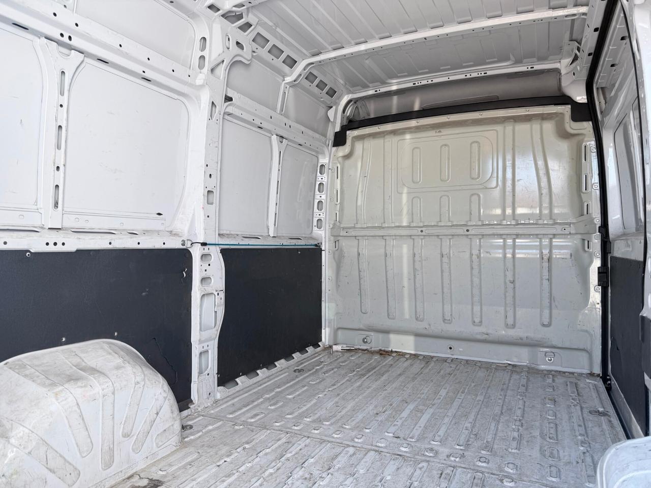 Peugeot Boxer 2022 2.2 BlueHDi 140 L2H2