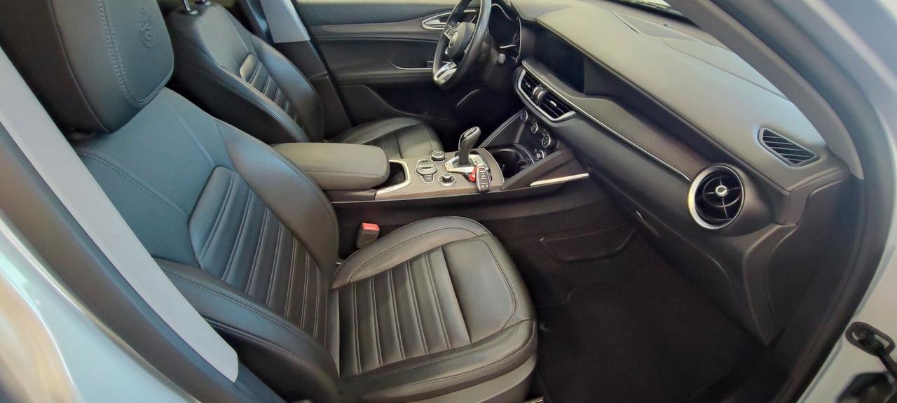 Alfa Romeo Stelvio 2.2 Turbodiesel 210 CV AT8 Q4 Veloce Tì