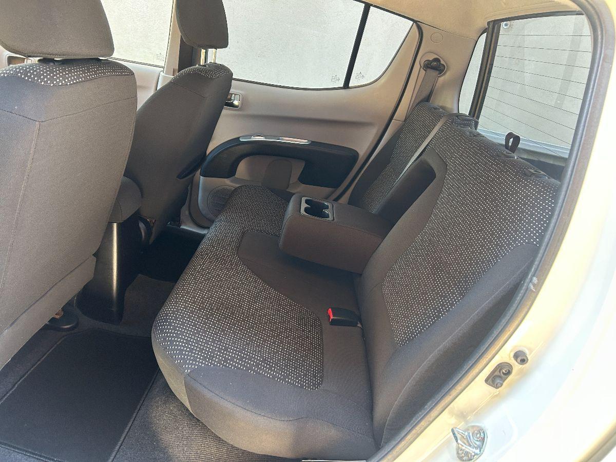 MITSUBISHI - L200 d.cab 2.5 di-d Intense Plus 178cv