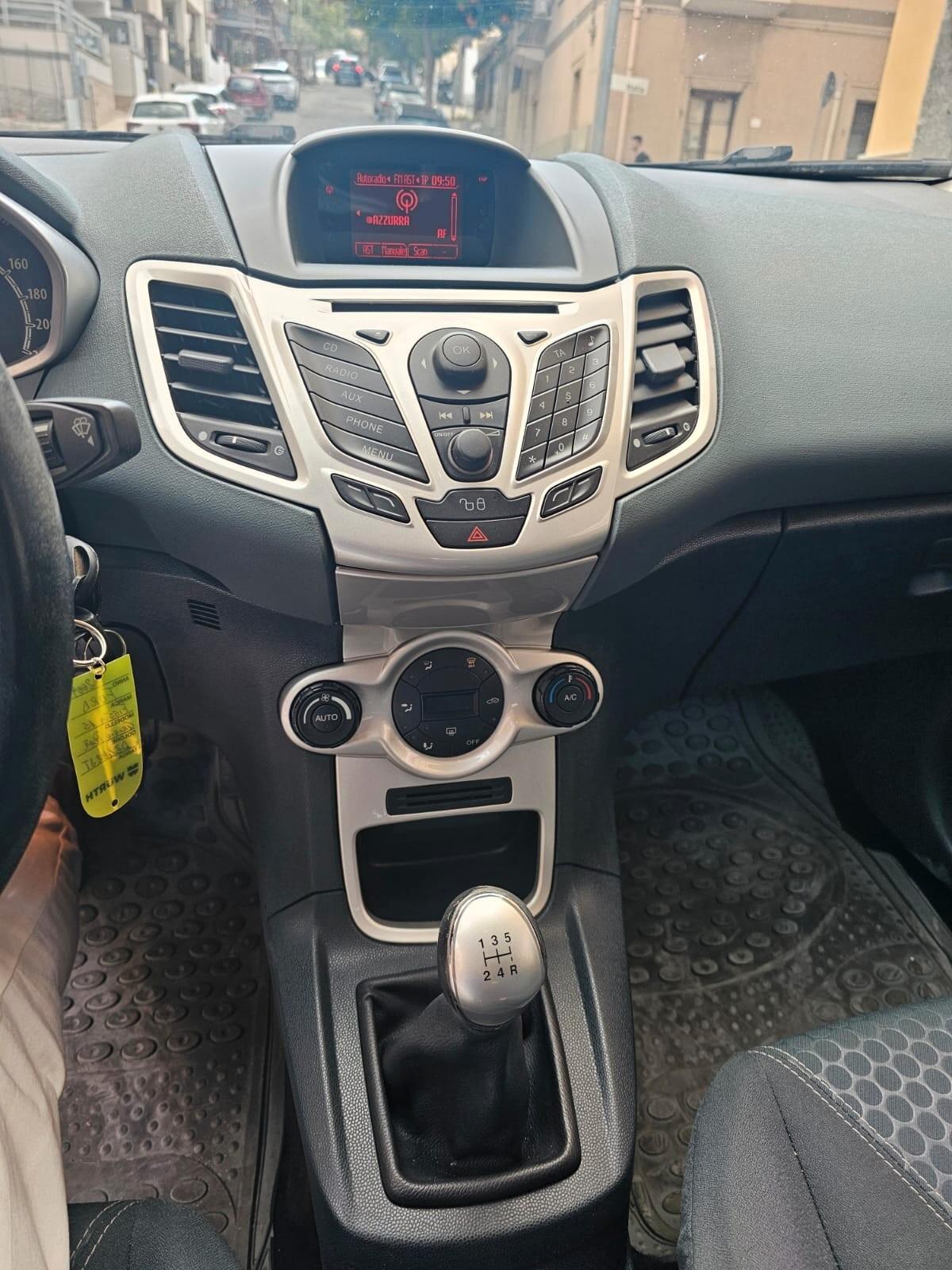 Ford Fiesta 1.4 TDCi 5p. Titanium