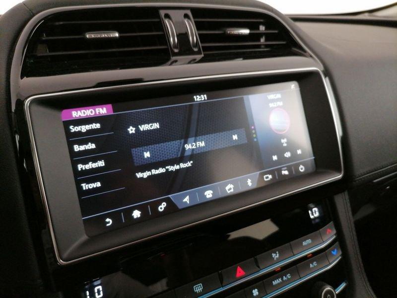 Jaguar F-Pace 2.0d i4 Portfolio awd 180cv auto my20