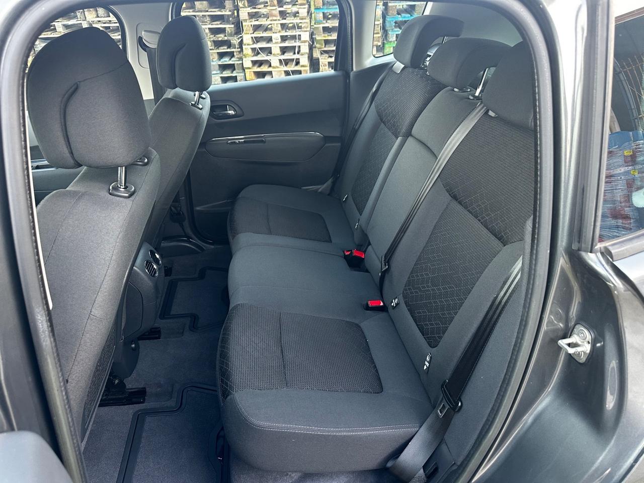 Peugeot 3008 1.6 HDi 115CV Business MY 2014