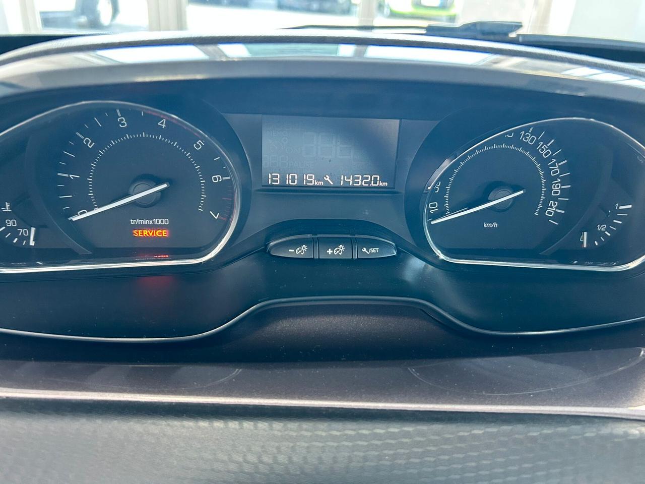 Peugeot 2008 1.2B X NEOPATENTATI 2014