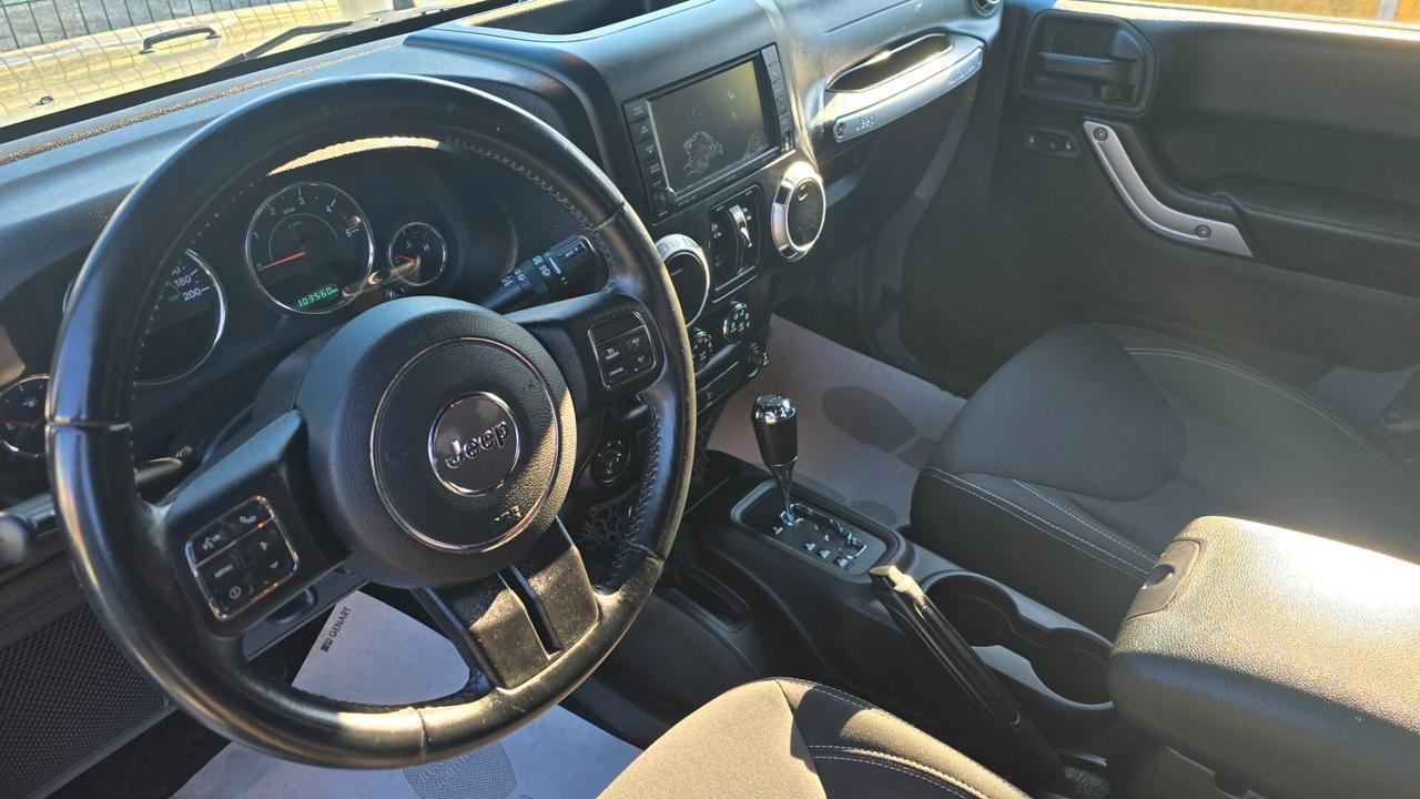 Jeep Wrangler Unlimited 2.8 CRD DPF Rubicon Auto GANCIO TRAINO