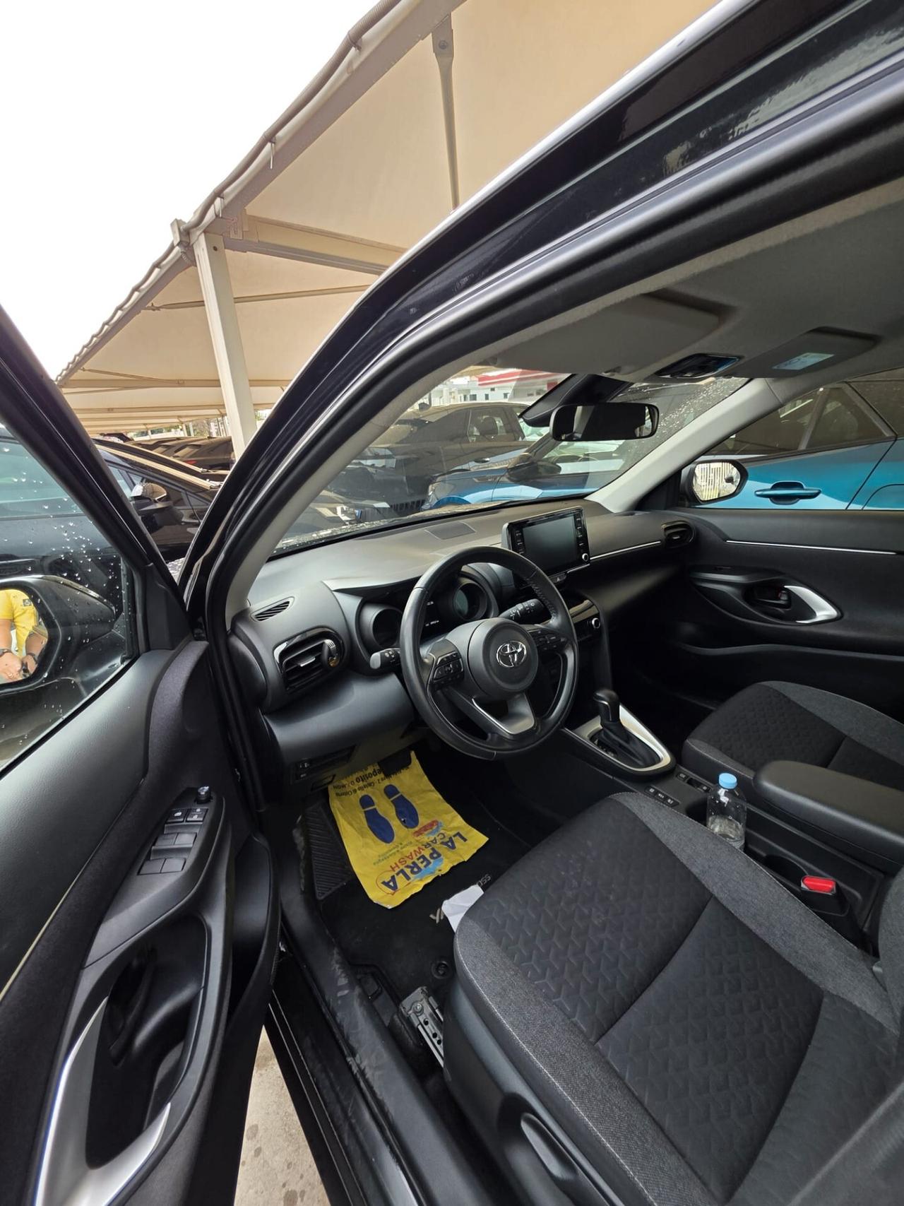 Toyota Yaris Cross 1.5 Hybrid 5p. E-CVT Business