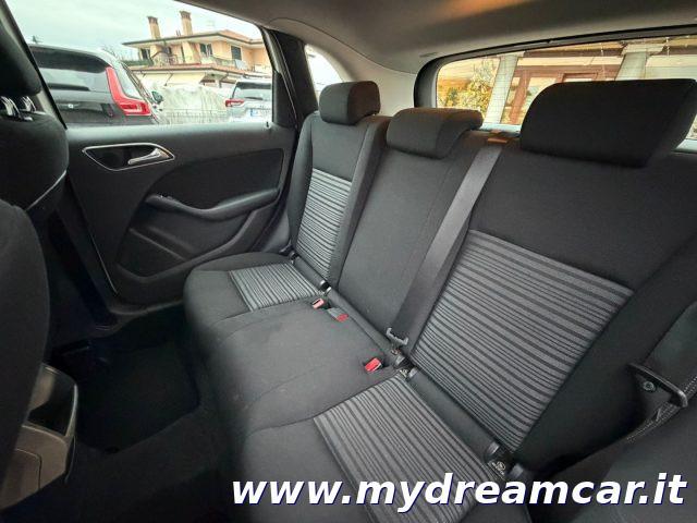 MERCEDES-BENZ B 180 CDI Executive