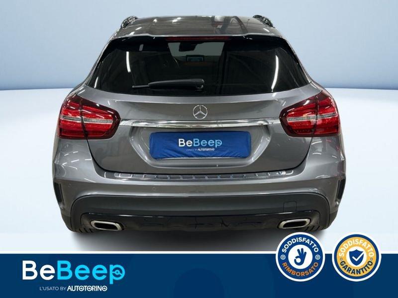 Mercedes-Benz GLA 200 PREMIUM AUTO