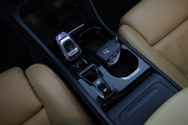 VOLVO XC40 XC40 B4 AWD Geartronic Inscription