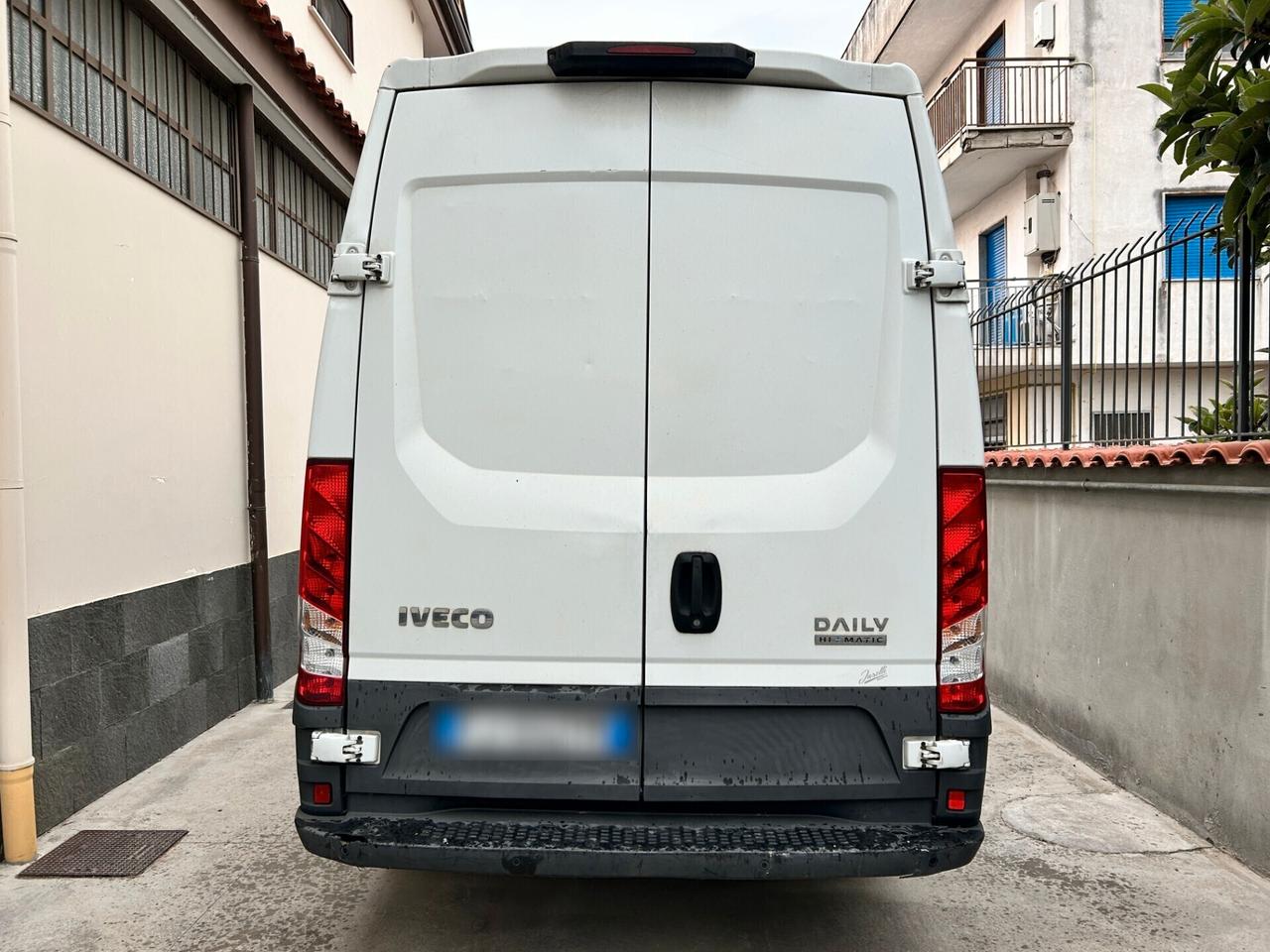 Iveco Daily 35C12 2.3 HPT Hi-Matic Automatico - 2017