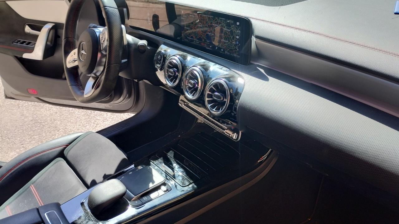 Mercedes-benz CLA 250 e hybrid EQ Premium