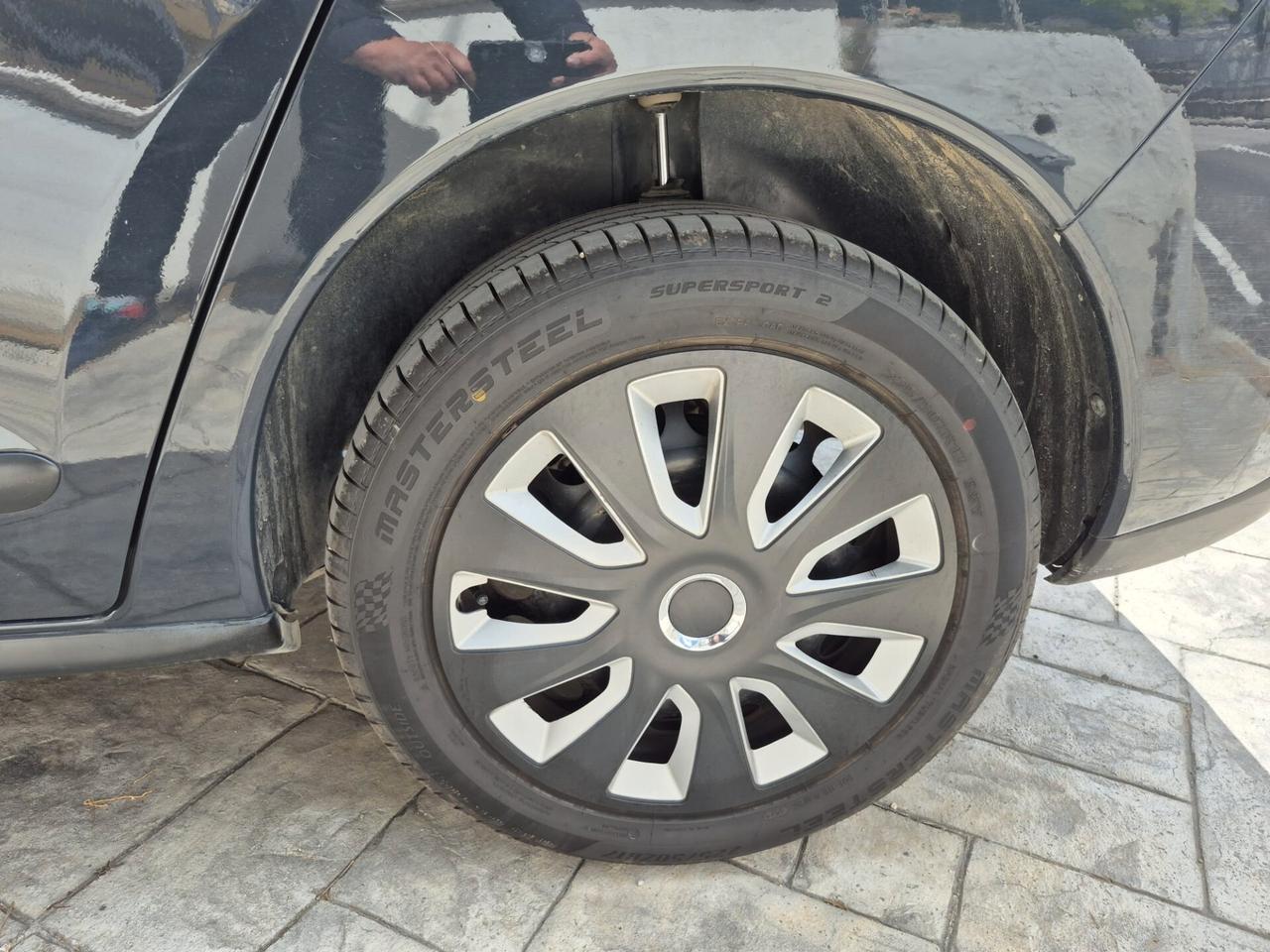 Peugeot 3008 1.6 HDi 110CV Premium