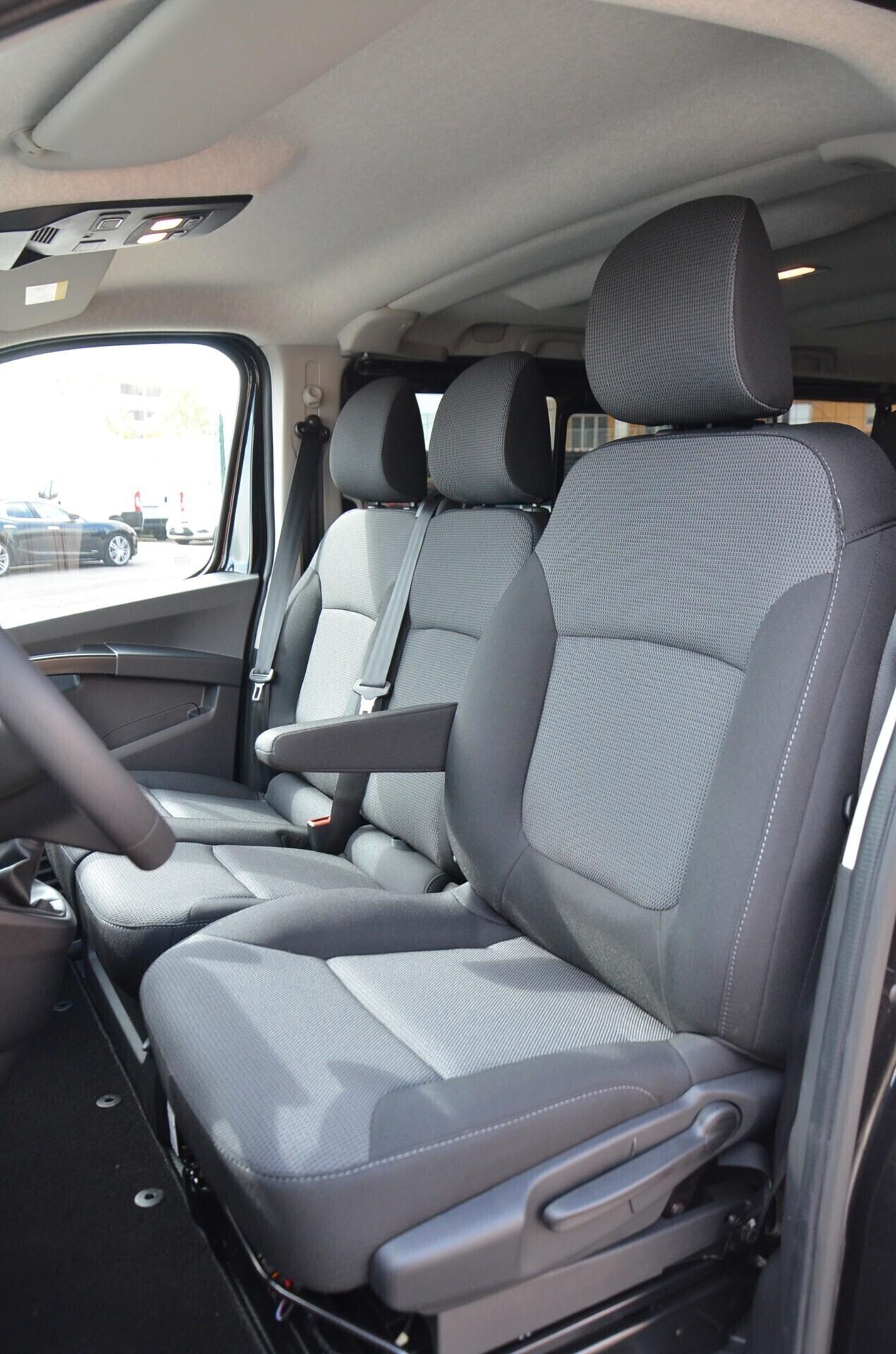 Nissan Primastar 2.0 dCi 150CV PL-TN Bus N-Connecta NOLEGGIO