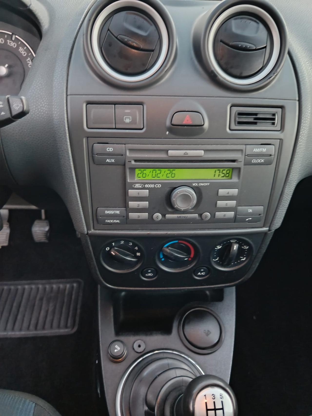 Ford Fiesta 1.4 TDCi 5p. Titanium