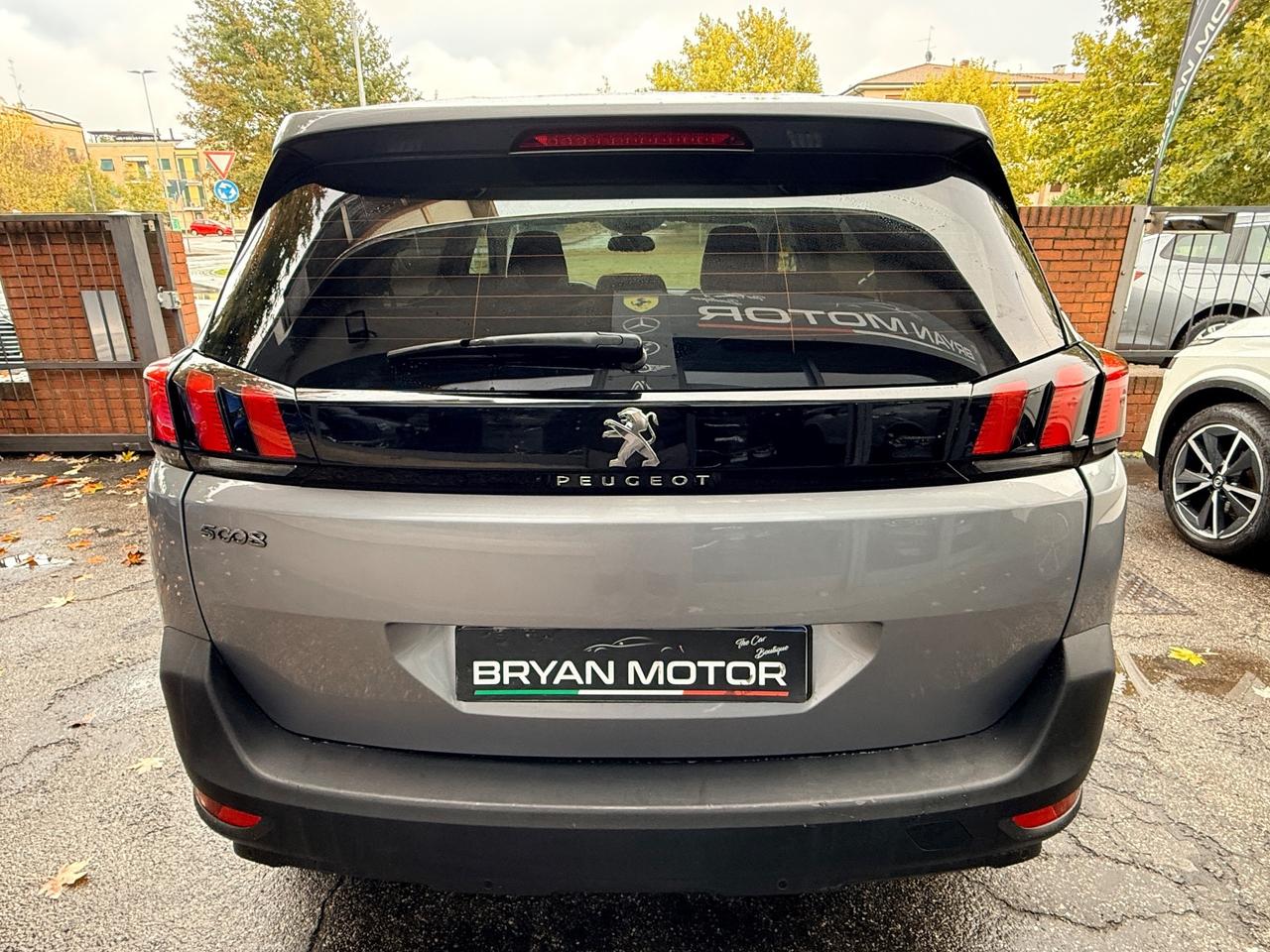 Peugeot 5008 BlueHDi 130 S&S EAT8 Allure