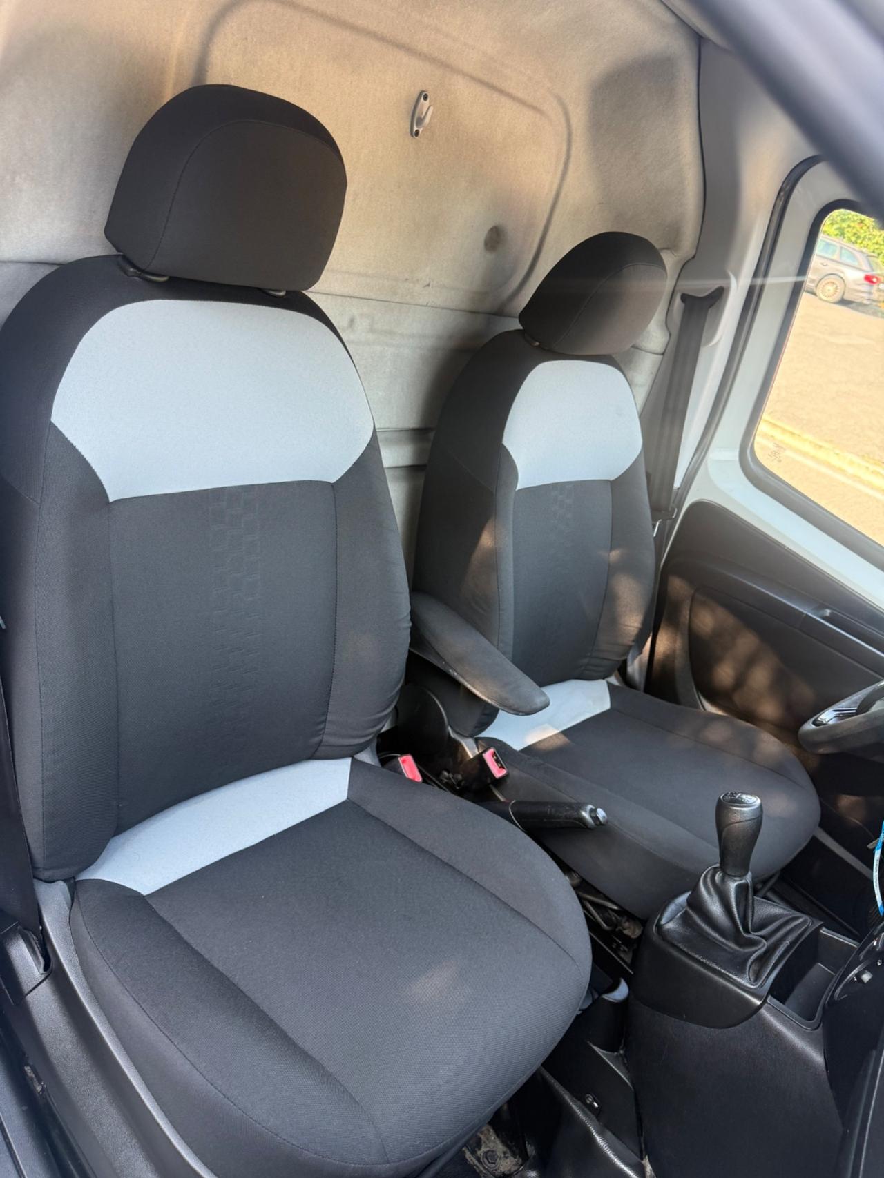Fiat Fiorino 1.3 MJT 95CV Cargo Adventure