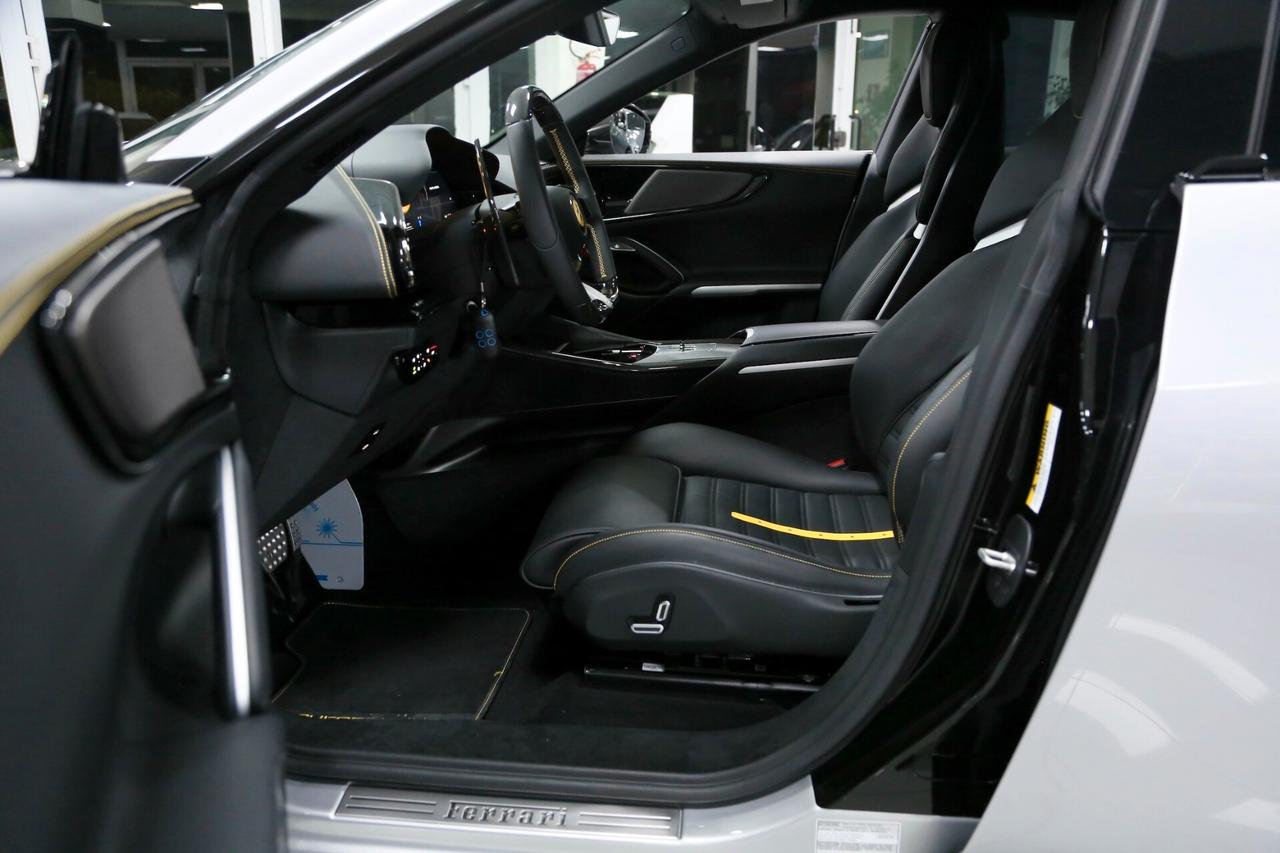 Ferrari Purosangue_ufficiale Italia_full carbon_iva deducibile