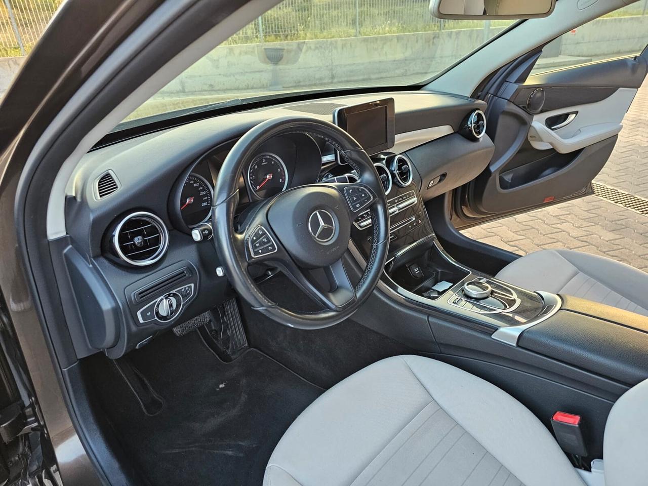 MERCEDES C250 4MATIC 07/2015