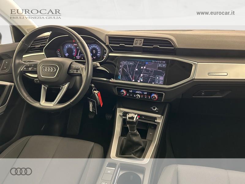 Audi Q3 35 2.0 tdi business